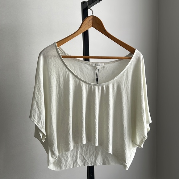 Joah Brown Tops - NWT Joah Brown slouchy crop tee M/L